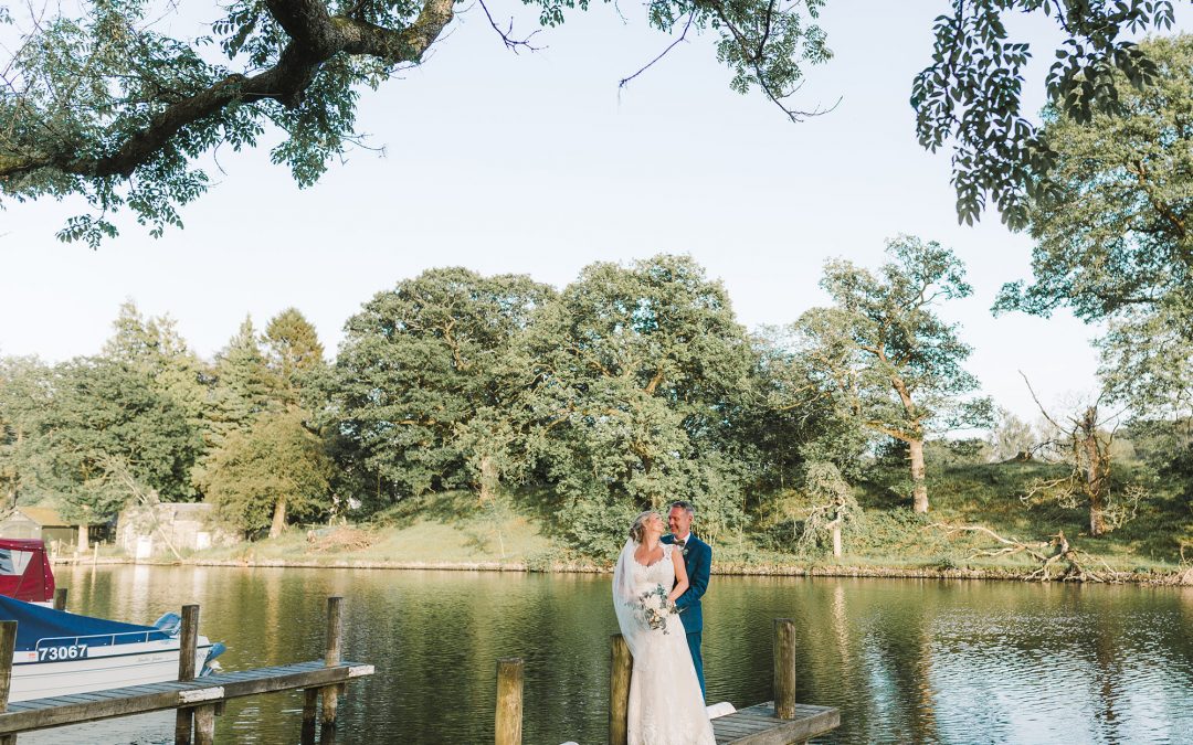 A SWAN HOTEL NEWBY BRIDGE WINDERMERE WEDDING